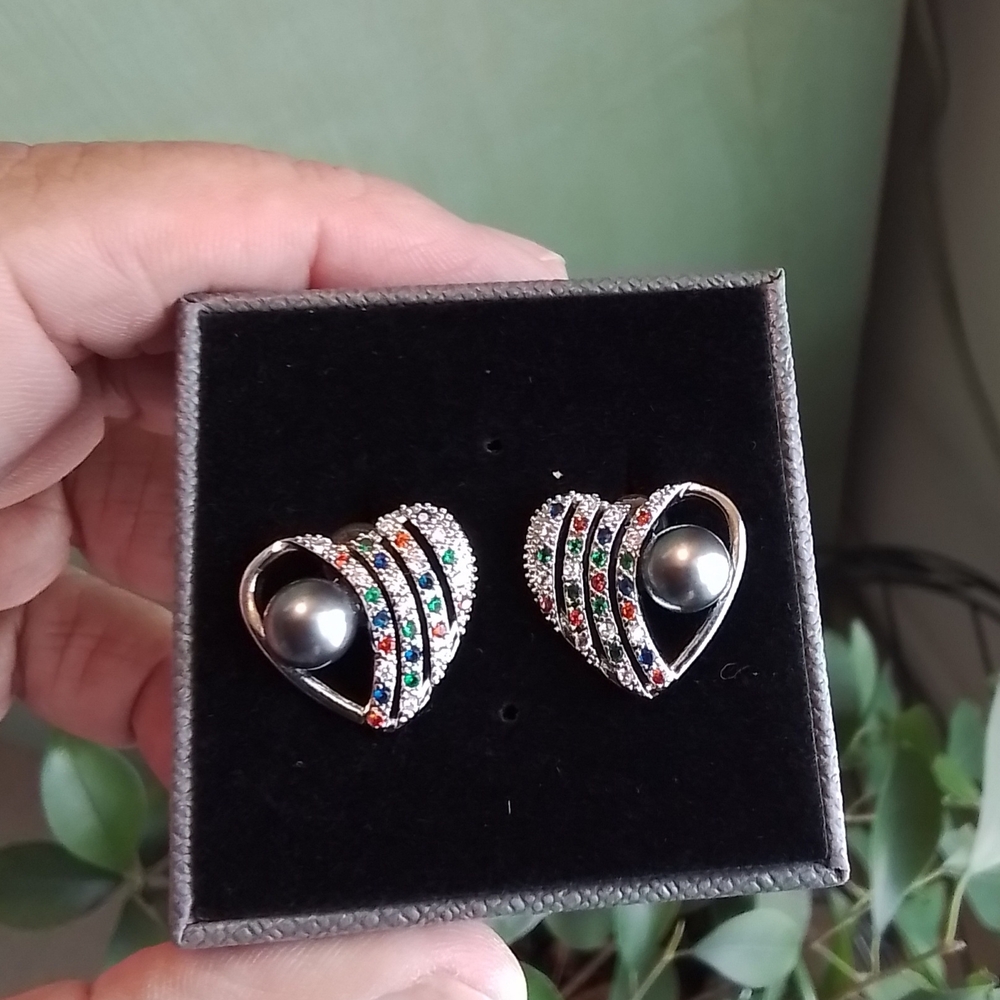 Elegant Heart-Shaped Multicolor Freshwater Pearl Earrings